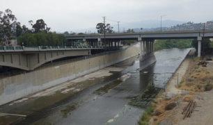 LA river concreted 475-250
