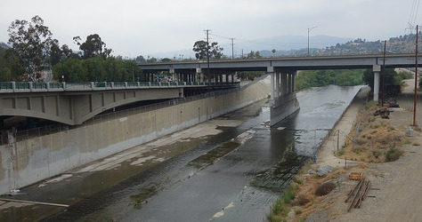 LA river concreted 475-250